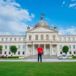 Becas para estudiantes en paro